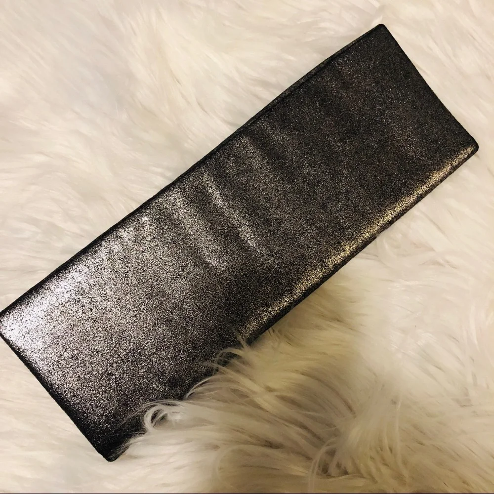 NWOT White House Black Market Black clutch handbag - Picture 2 of 6